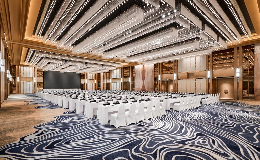 The Grand Ballroom features an awe-inspiring LED built-in screen 8m by 4.75m, the largest one in the city